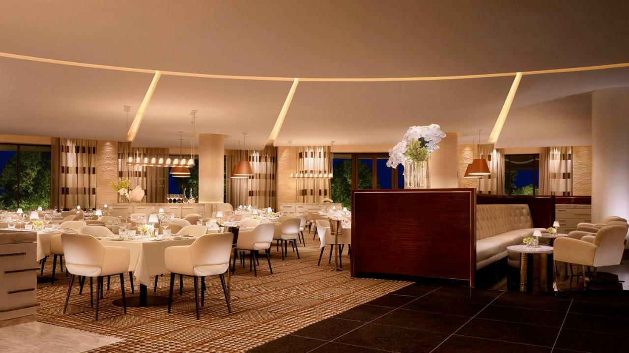 Encore Boston Harbor Everett Exterior foto The restaurant